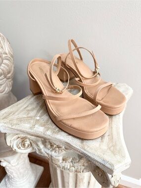 Larroudé Nude Strappy Block Heel Sandals Women’s 6